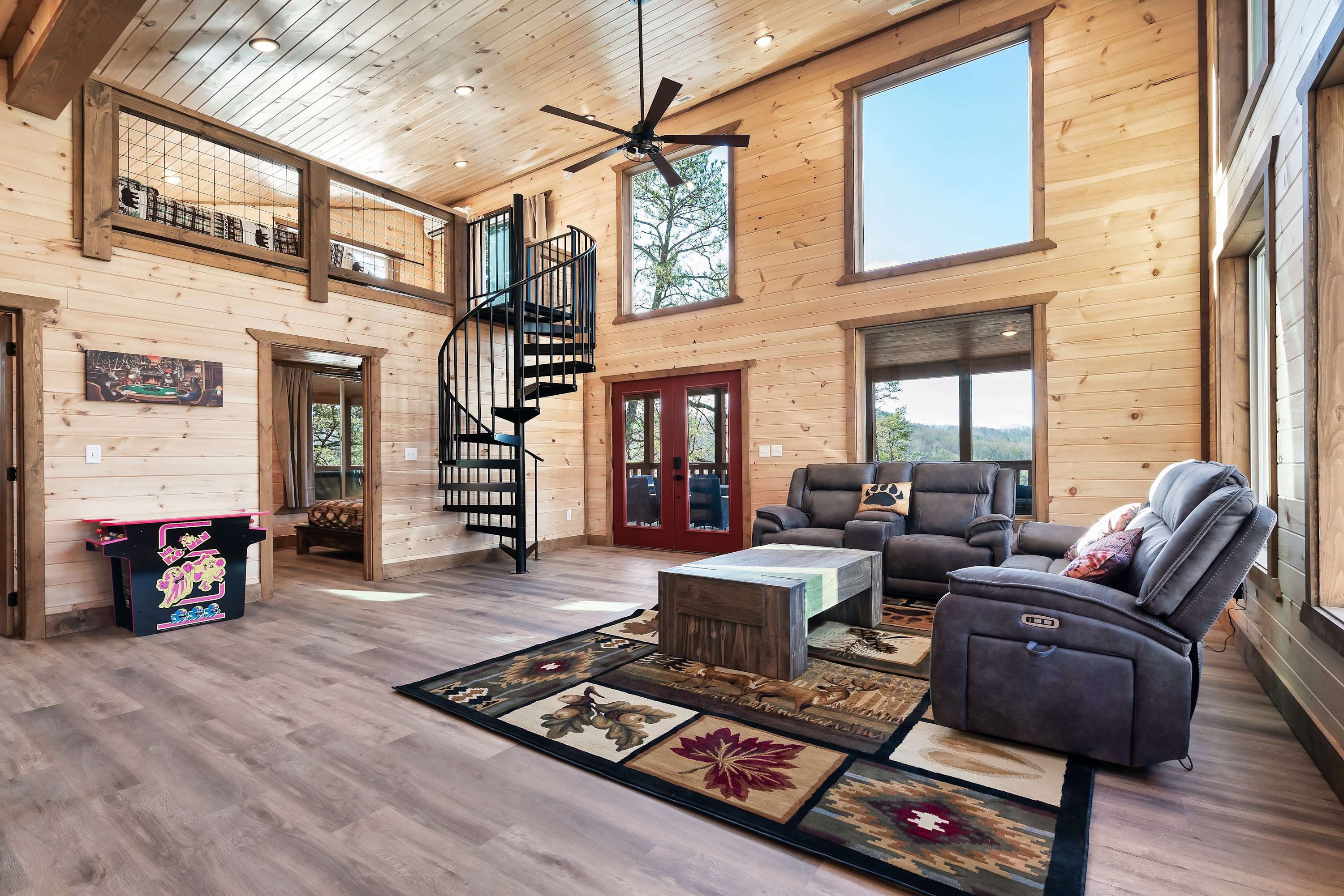 Sleeps 8, Cozy Cabin, Spacious Outdoor, View