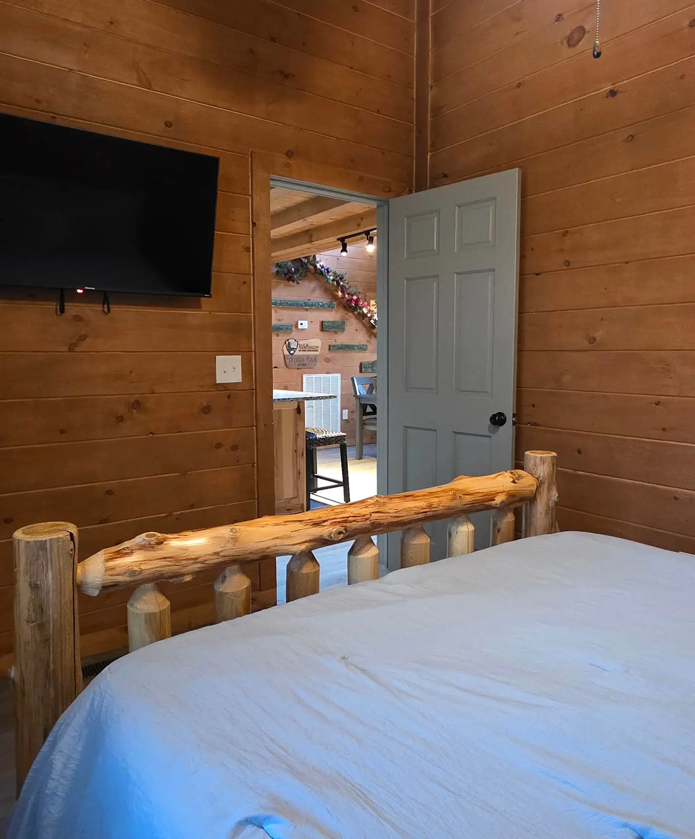 Serene Cabin Retreat・Hot Tub・Games・Grill・Firepit