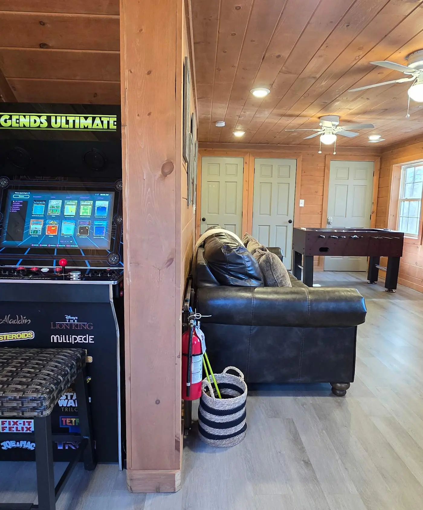 Serene Cabin Retreat・Hot Tub・Games・Grill・Firepit