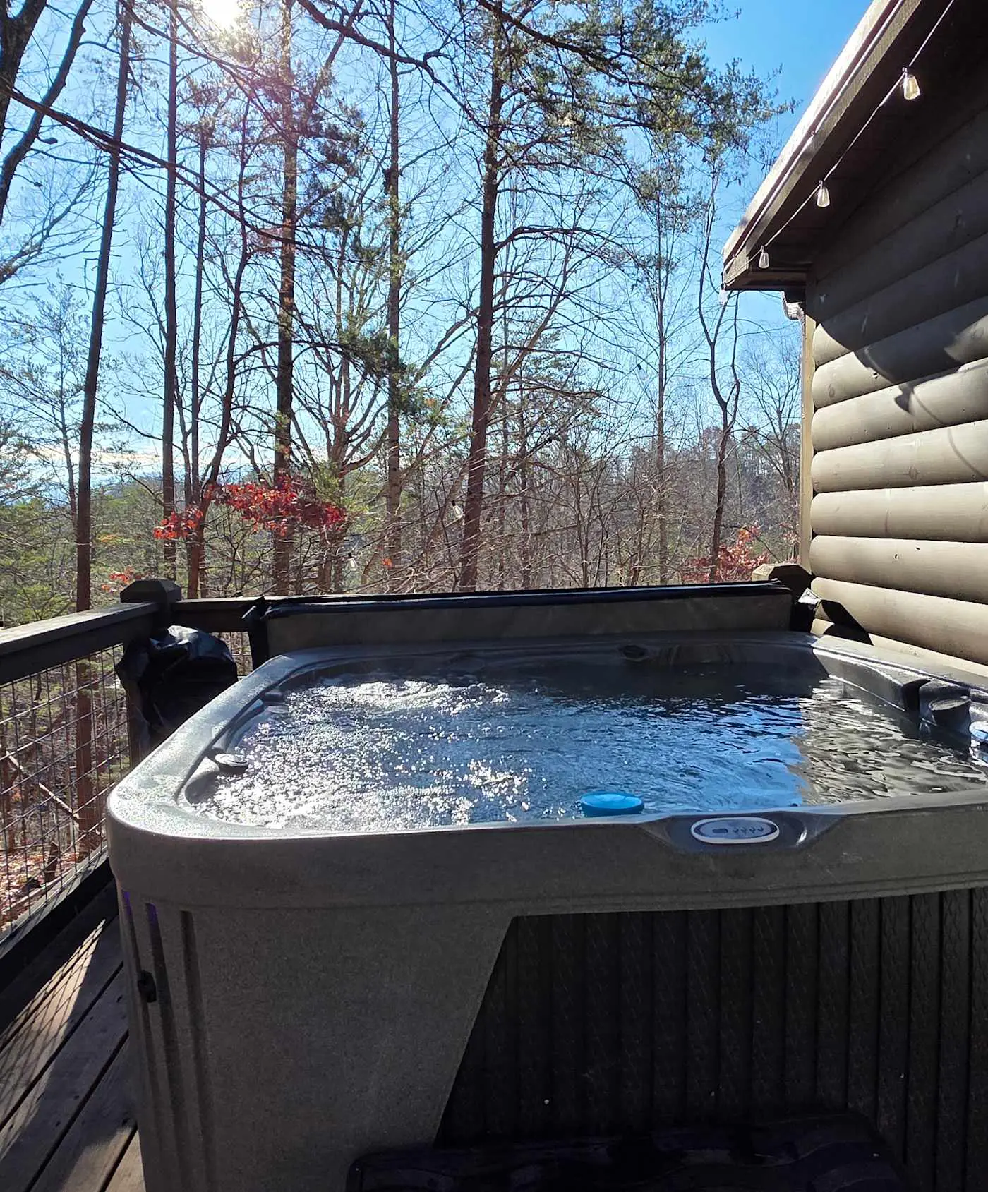 Serene Cabin Retreat・Hot Tub・Games・Grill・Firepit