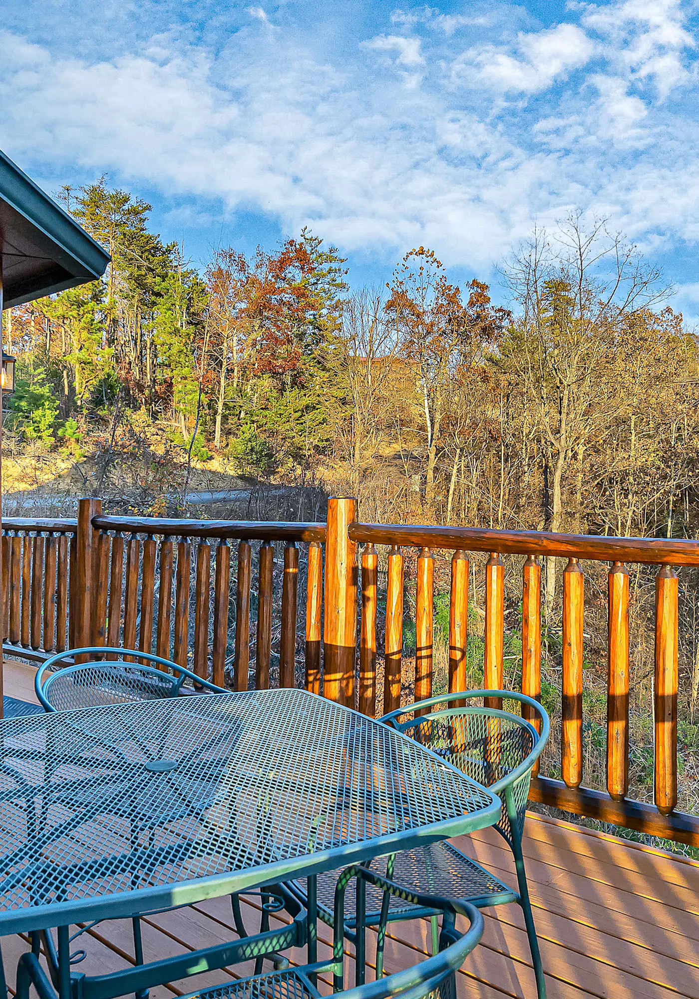 Luxe Sister Cabins, Sleeps 24, Pool, Hot Tub, Games