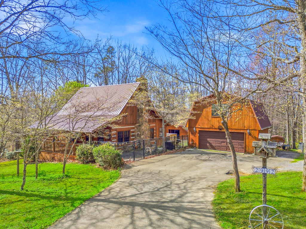 Cabin Hideaway, Sleep 8, Hot Tub & Near National Park