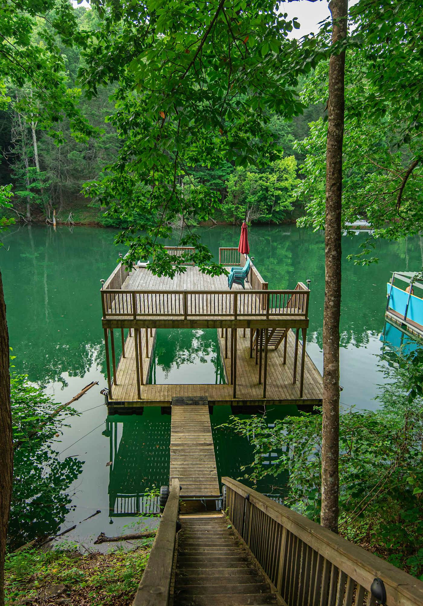 Lakefront Home w/Private Dock, Hot Tub & Sleeps 22