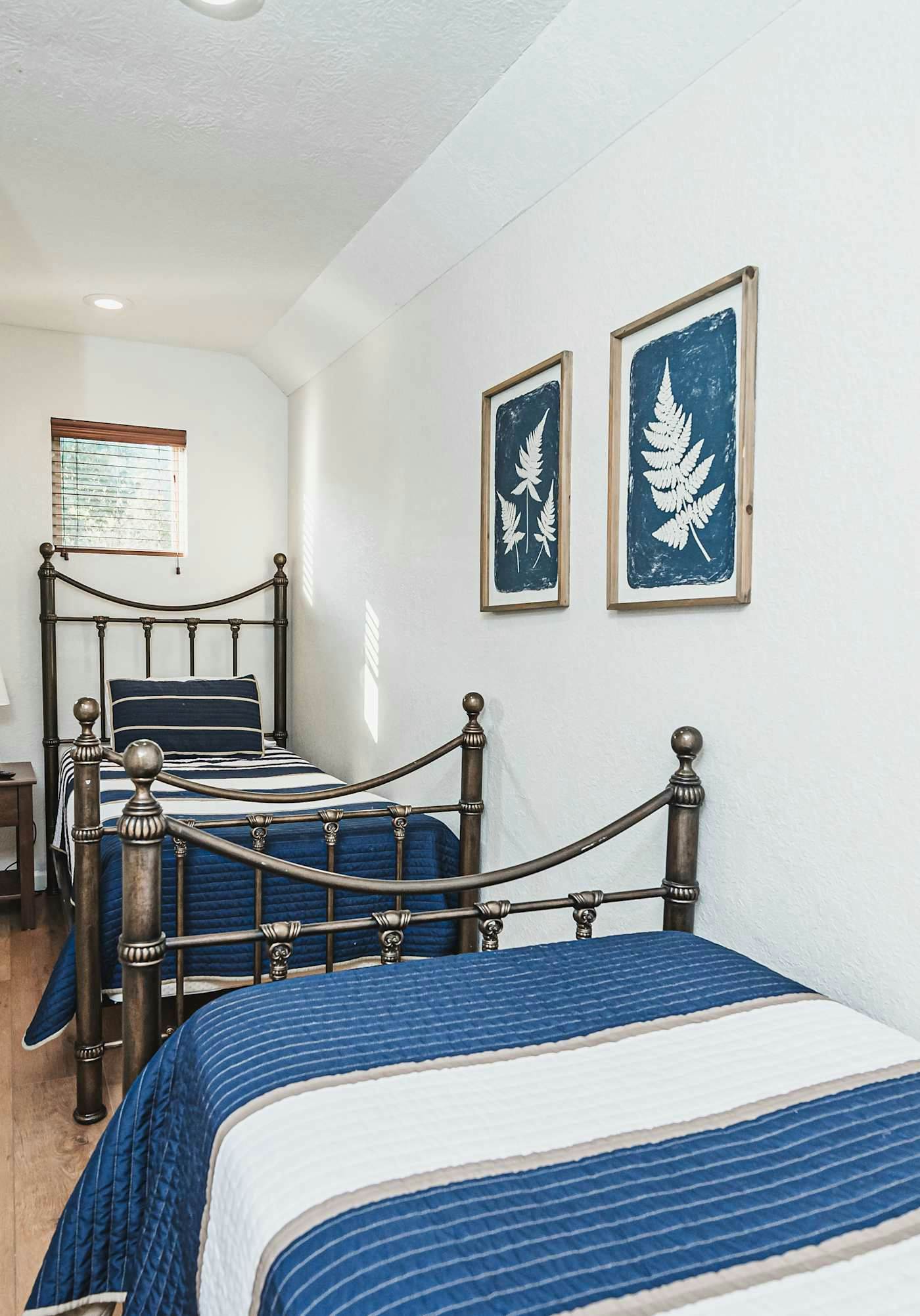 Lakefront Home w/Private Dock, Hot Tub & Sleeps 22