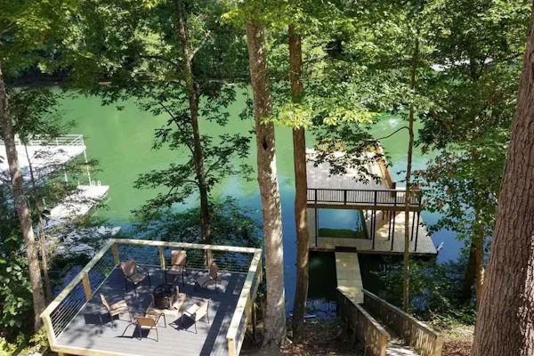Lakefront Home w/Private Dock, Hot Tub & Sleeps 22