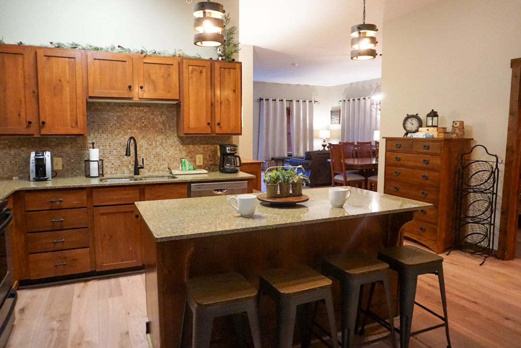 3 Br: Soaring Eagle 405
