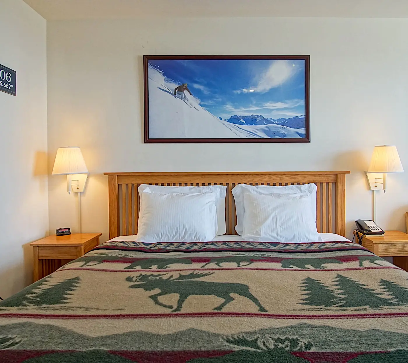 1 Br Junior Studio:  Expedition Station 306