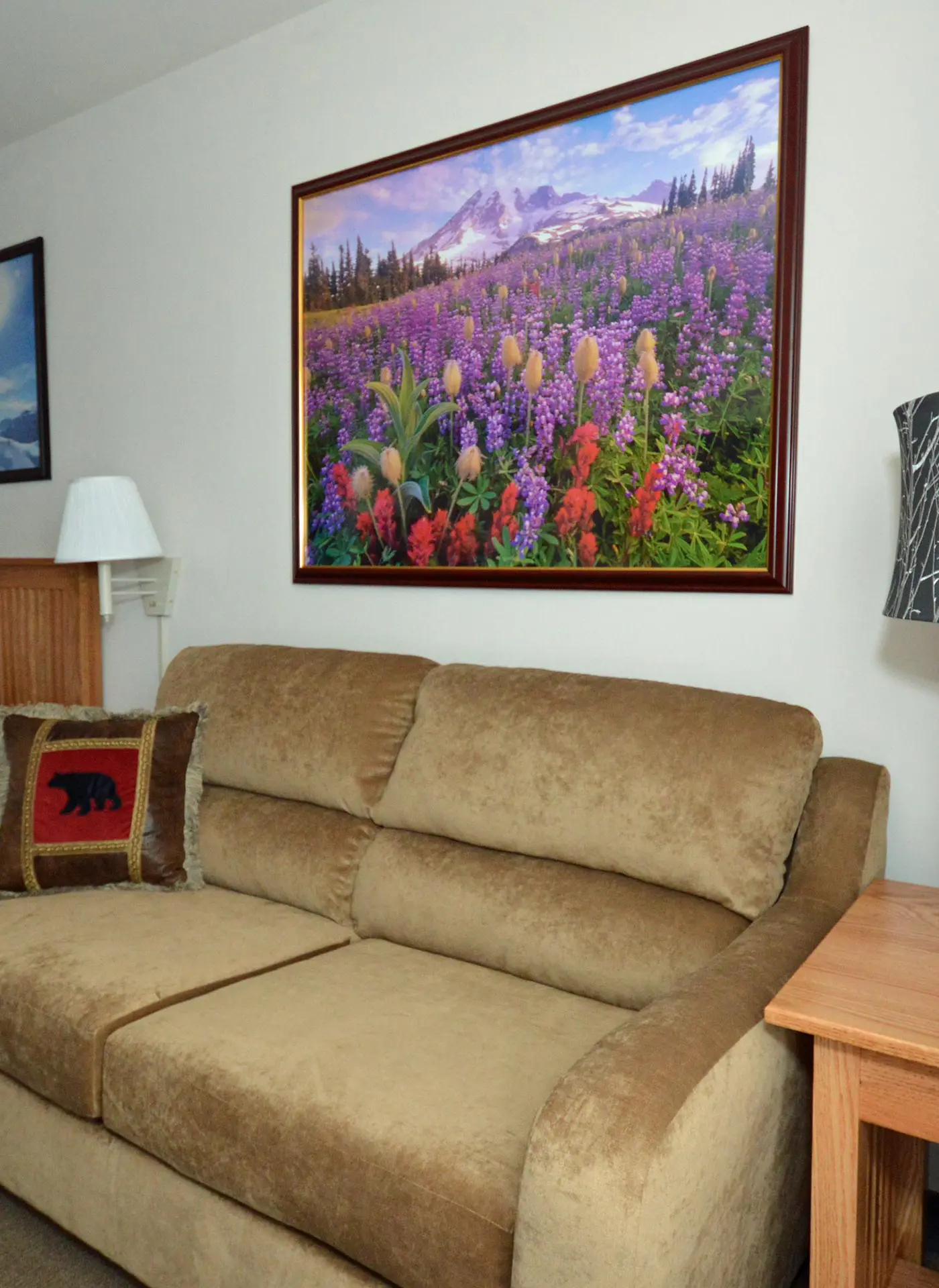 1 Br Junior Studio:  Expedition Station 308