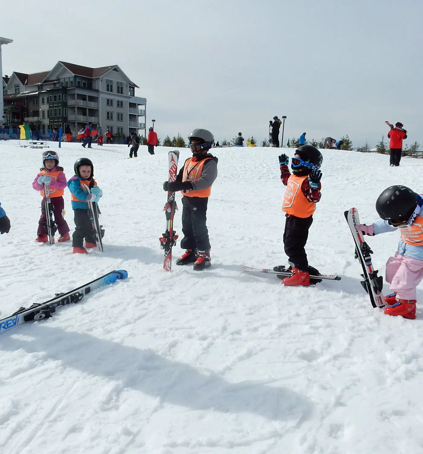 1 Br Junior Studio:  Expedition Station 308