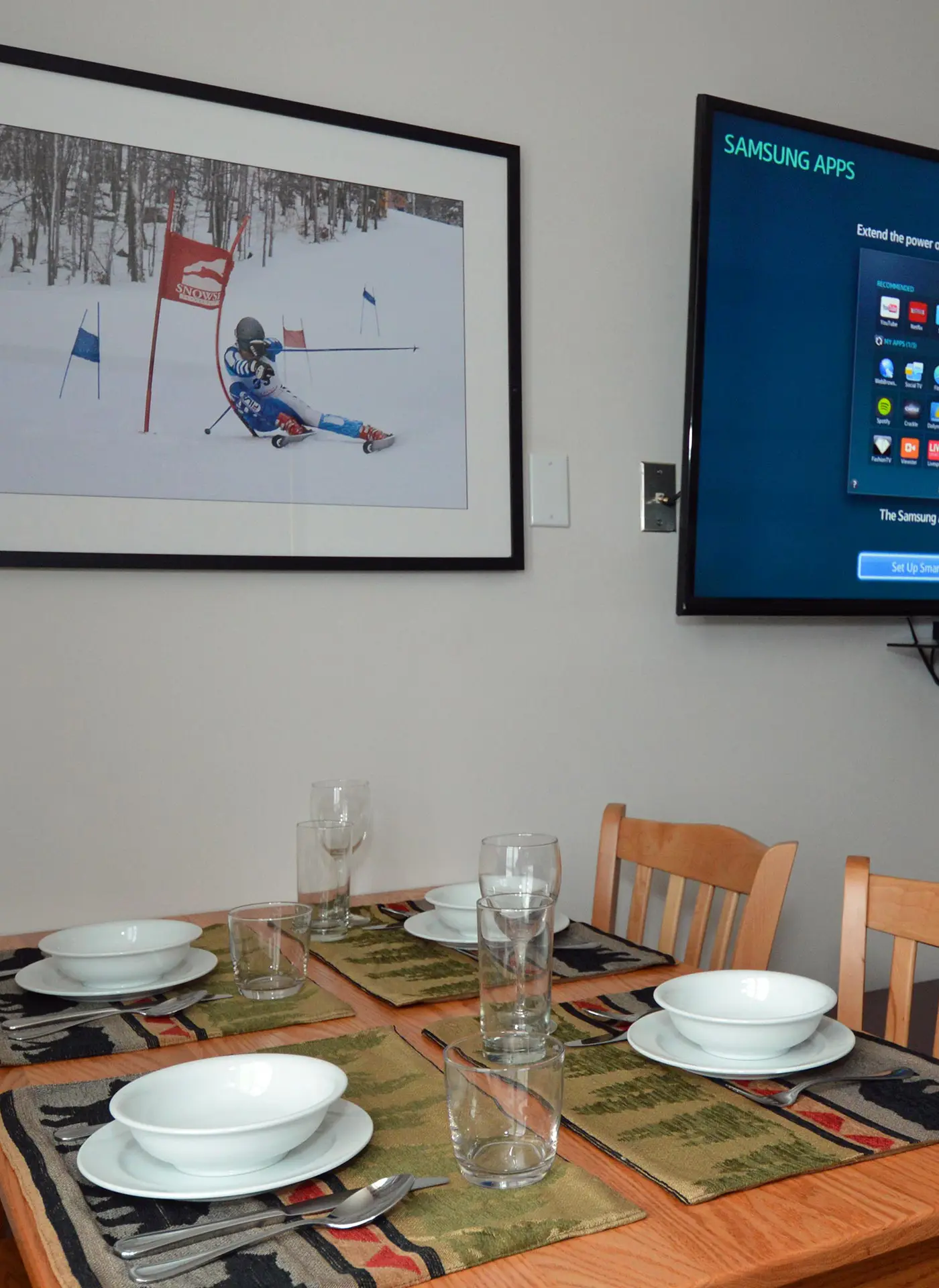 1 Br Junior Studio:  Expedition Station 120