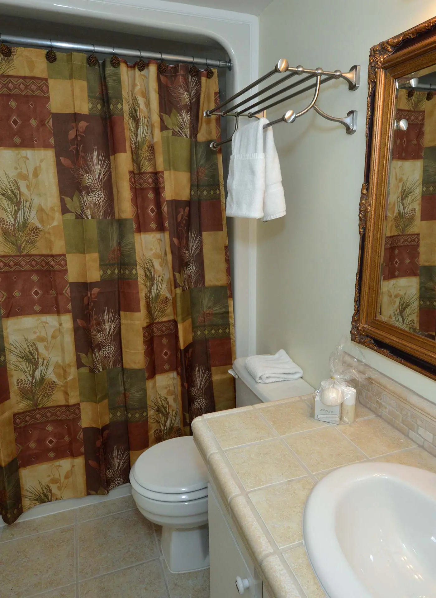 2 Br: Silver Creek 1215