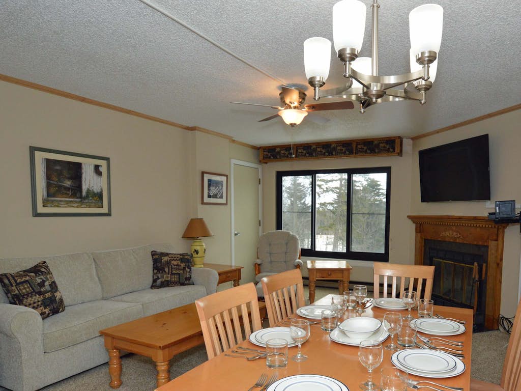 Silvercreek #1215: 2 bedroom, 2 bath.  Newest, nicest rental in kid friendly Silver Creek