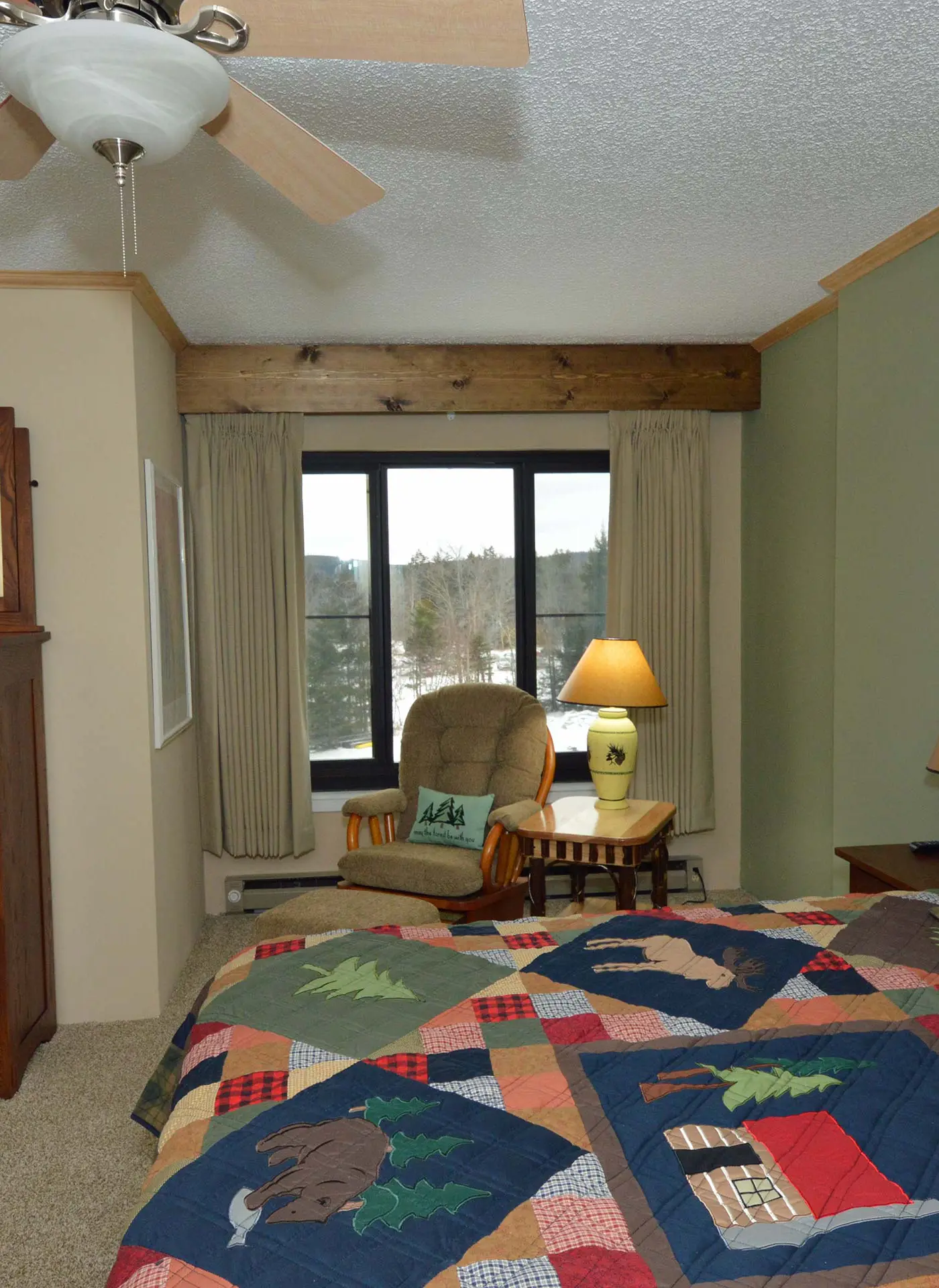 2 Br: Silver Creek 1215