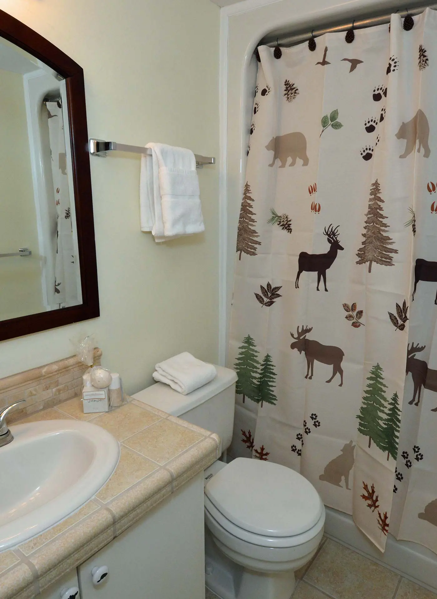 2 Br: Silver Creek 1215