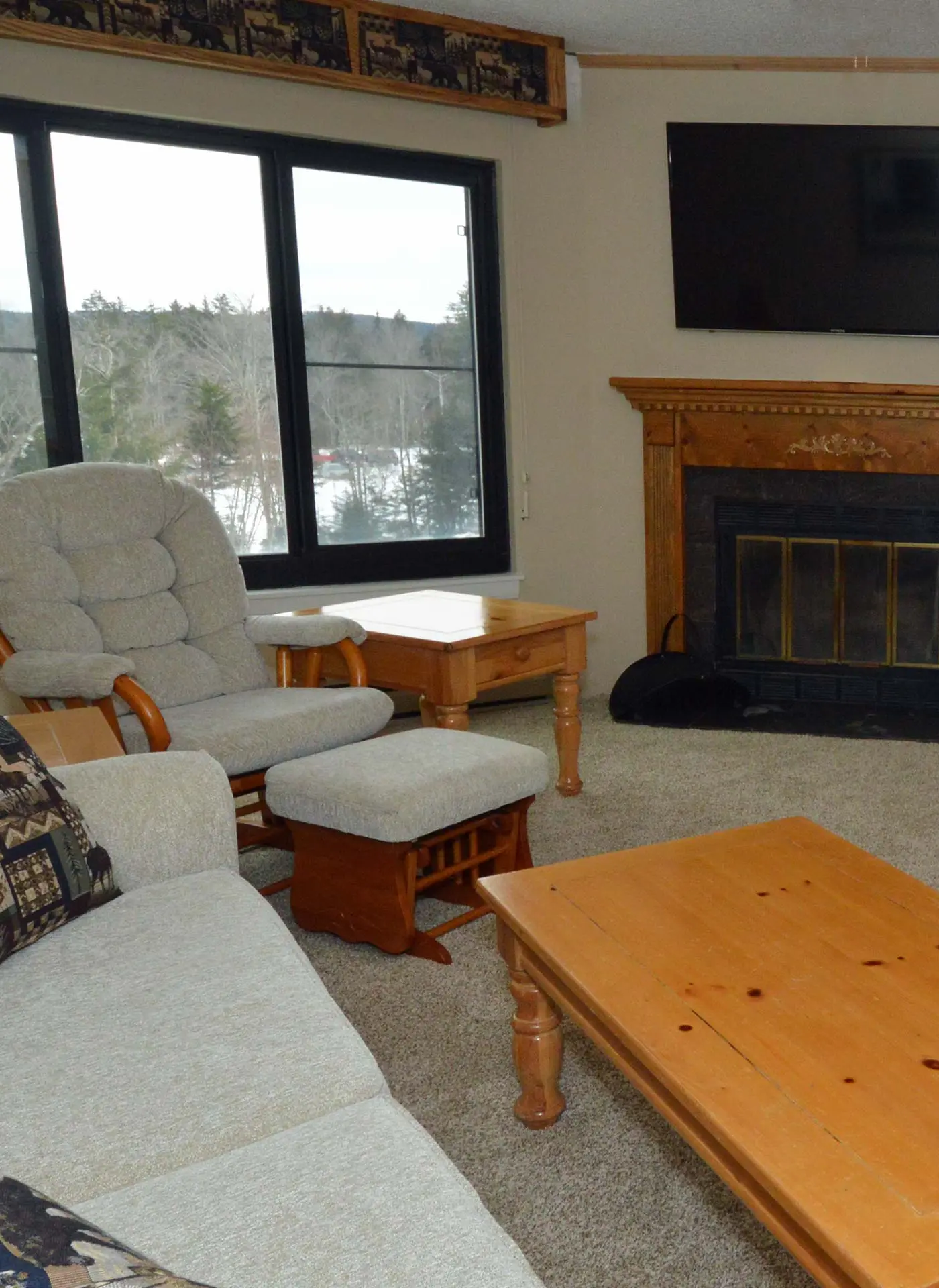 2 Br: Silver Creek 1215