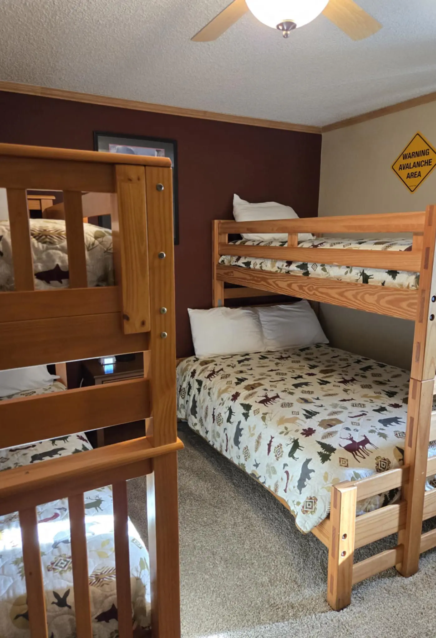 2 Br: Silver Creek 1215