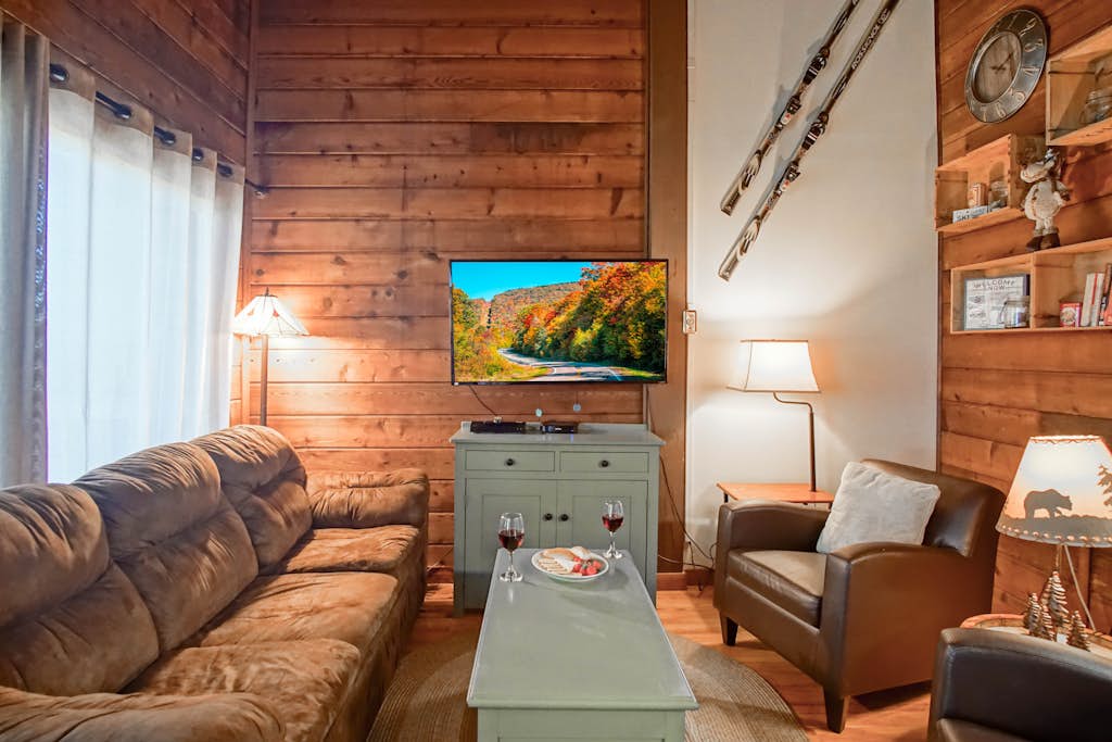 Stemwinder #3:  3 Bedrooms Plus Bonus Sleeping Loft.  2 Full Baths