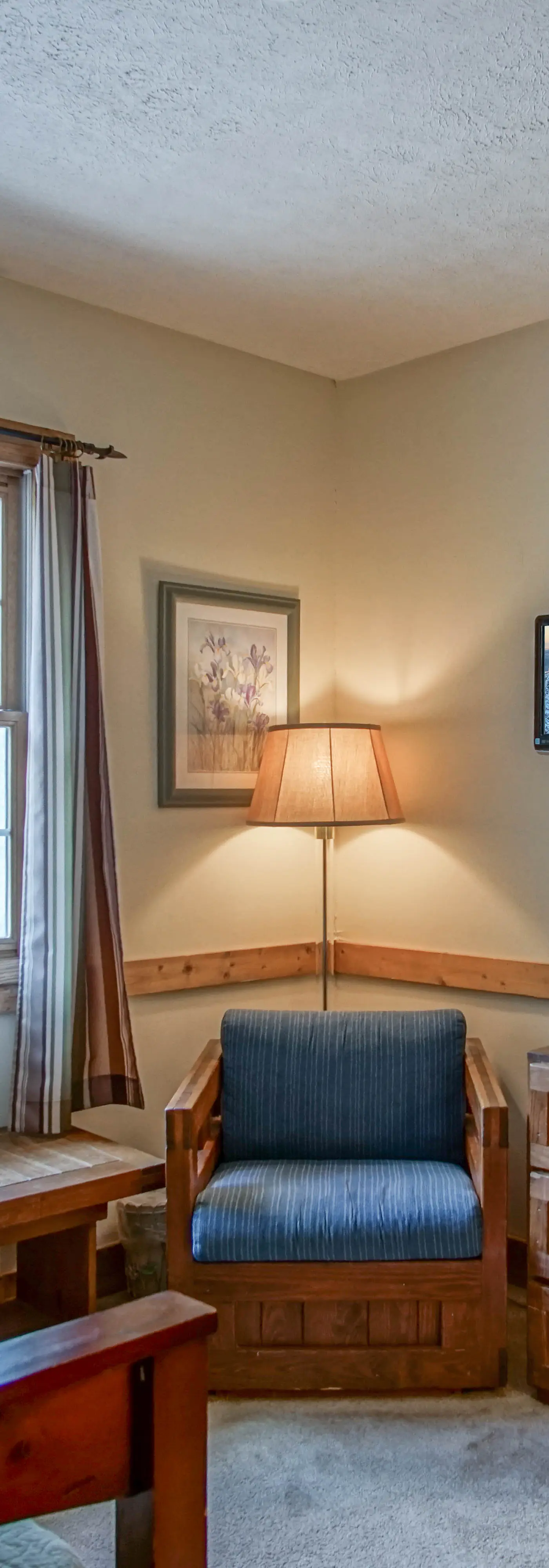 4 Br:   Whistlepunk 24