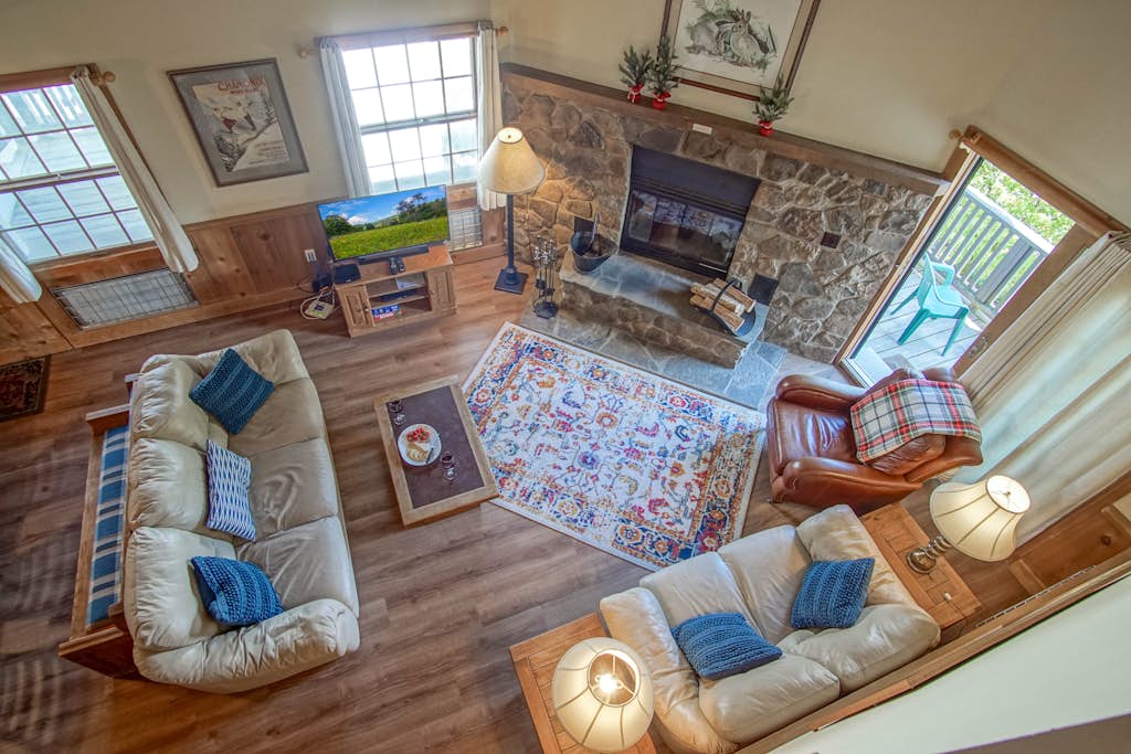 Whistlepunk #24: 4 Bedroom, 3 Bath:  Slope Side, Wood Fireplace.