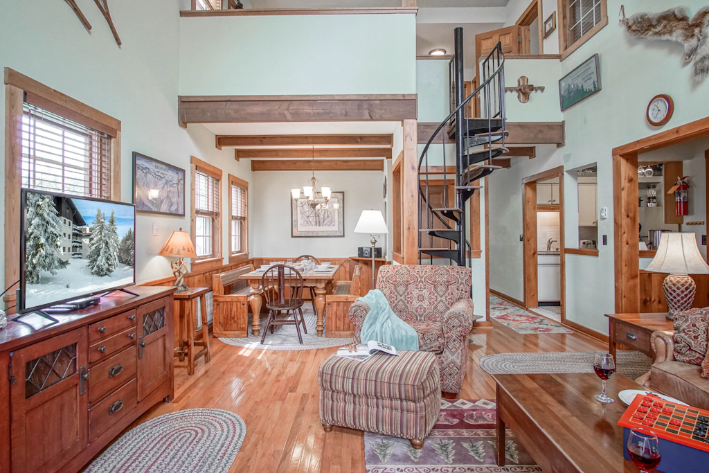 4 Br Loft:  Whistlepunk 32