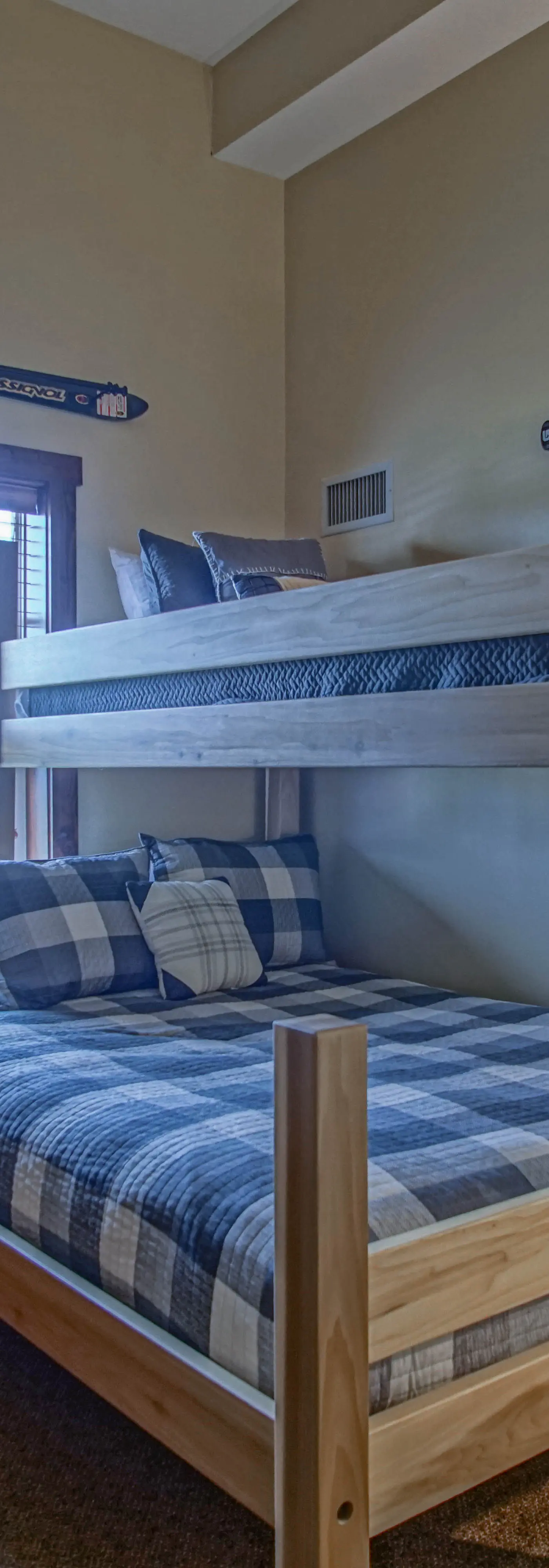 3 Br:   Soaring Eagle 104