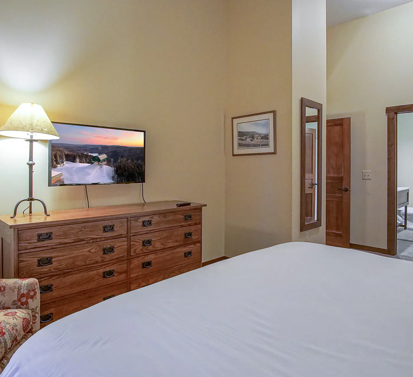 2 Br:  Soaring Eagle 110