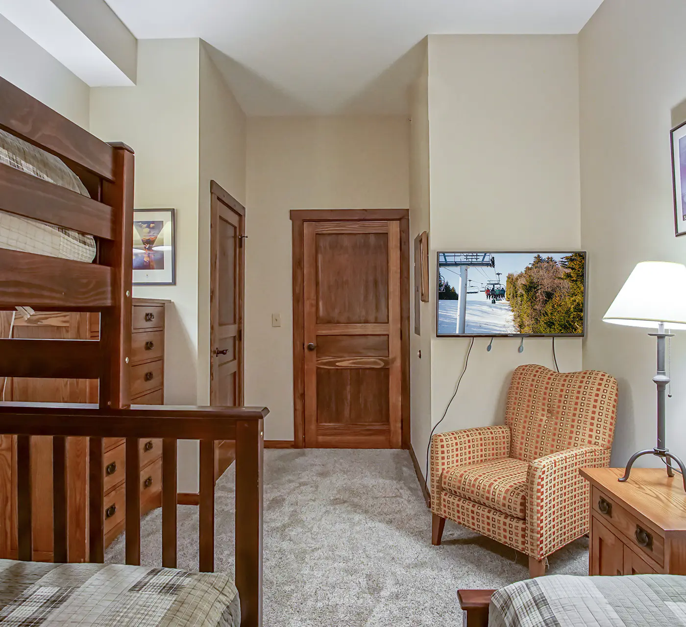 2 Br:  Soaring Eagle 402