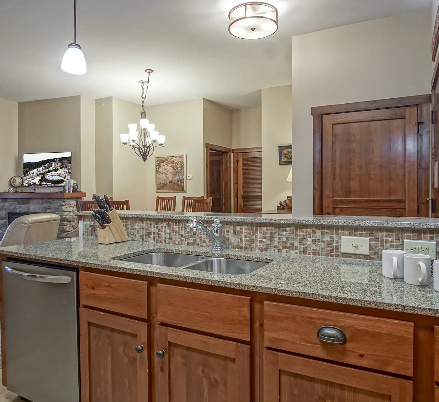2 Br:  Soaring Eagle 402