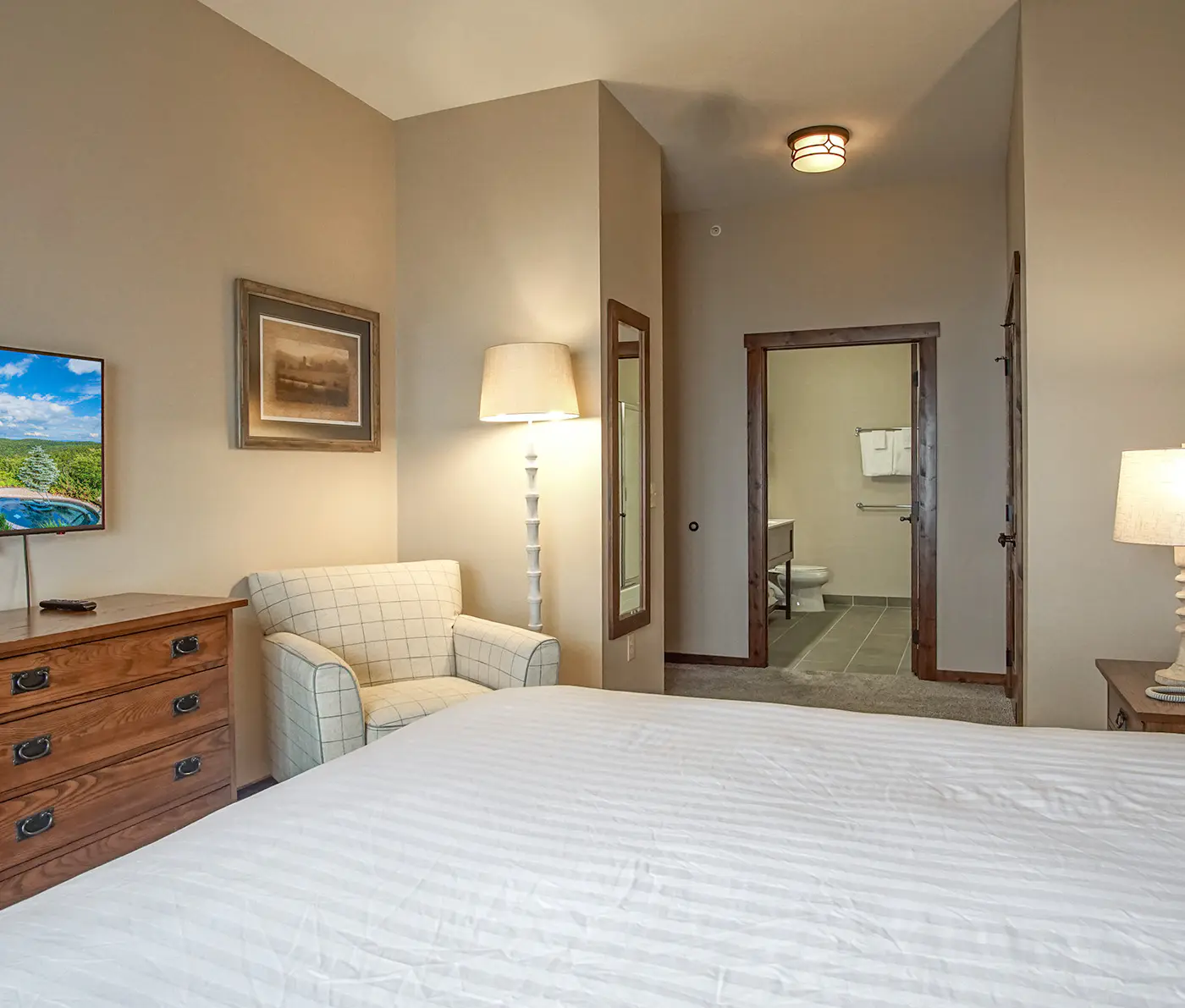2 Br:  Soaring Eagle 402