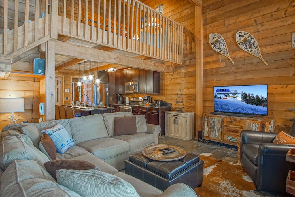 Powder Monkey 2, 2 Bedrooms Plus Sleeping Loft, 2 Full Baths, Slope Side,  Gas Fireplace