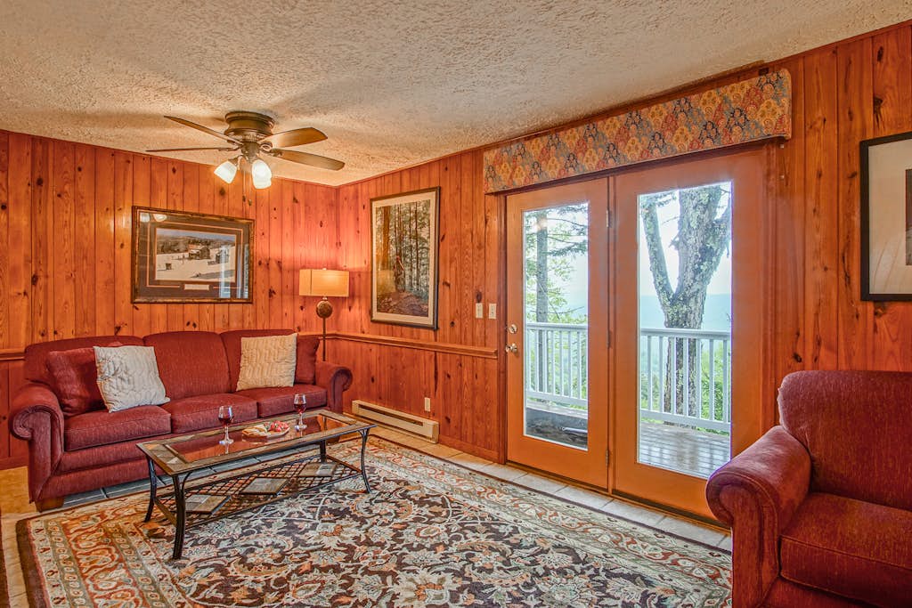 Stemwinder 6A, 3 Bedrooms Plus Bonus Sleeping Alcove,  2 1/2  Baths