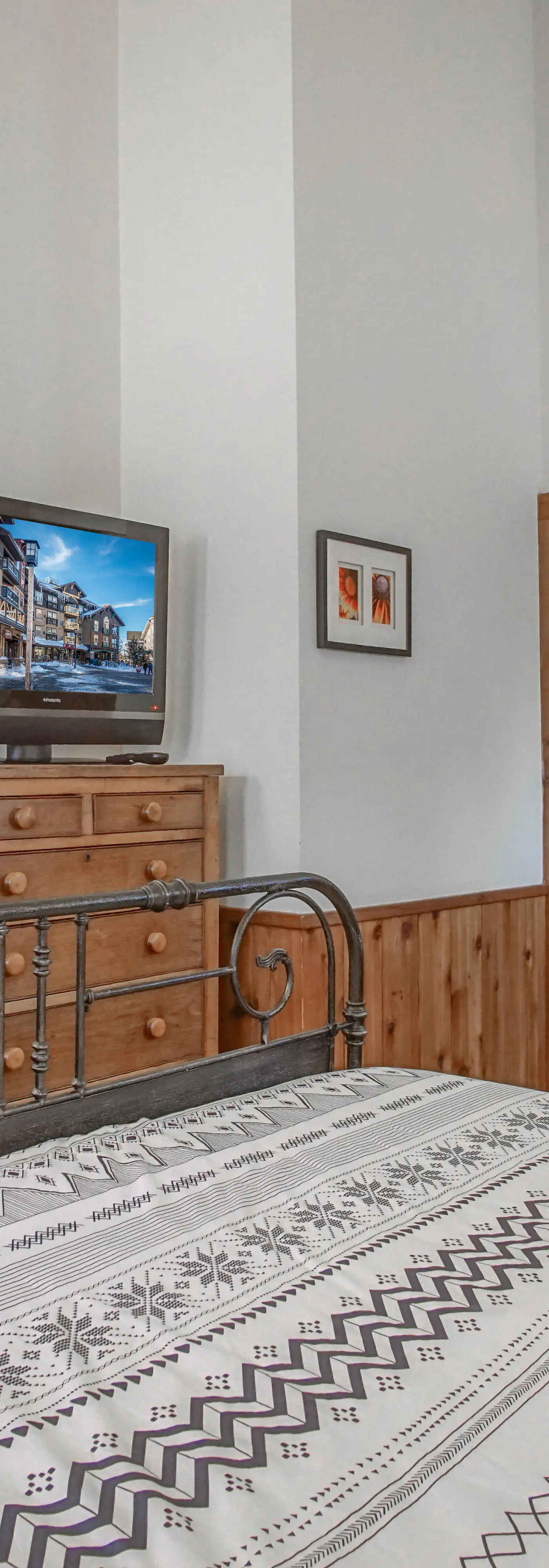 1 Br Plus Loft: Whistlepunk 36