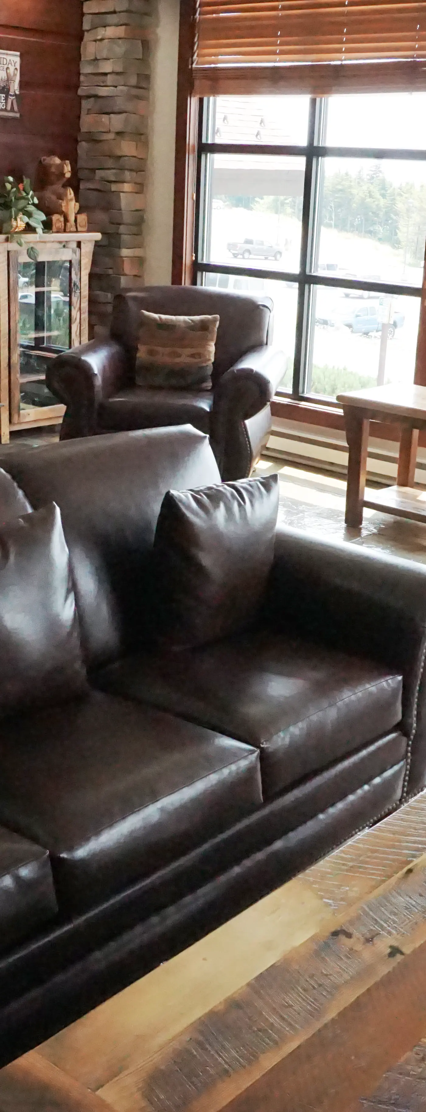 1 Br Studio:  Rimfire 406