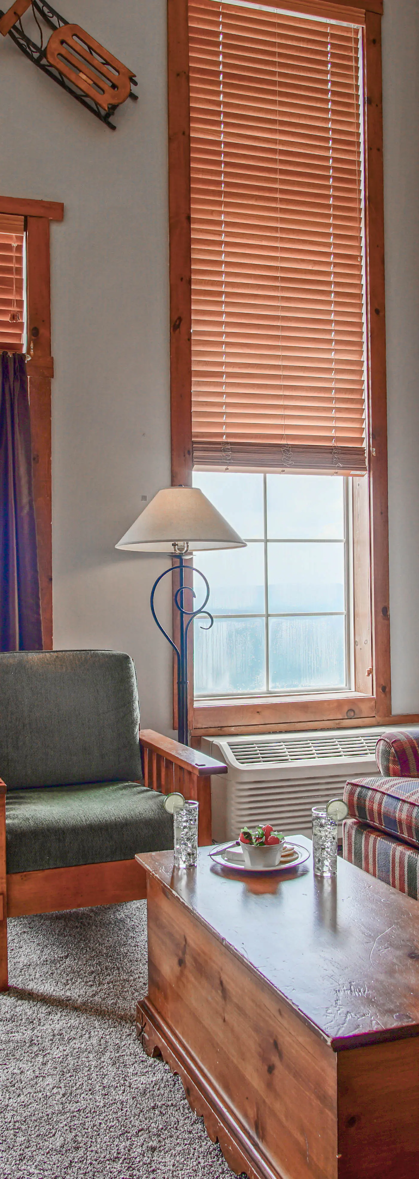 1 Br Studio:  Rimfire 406