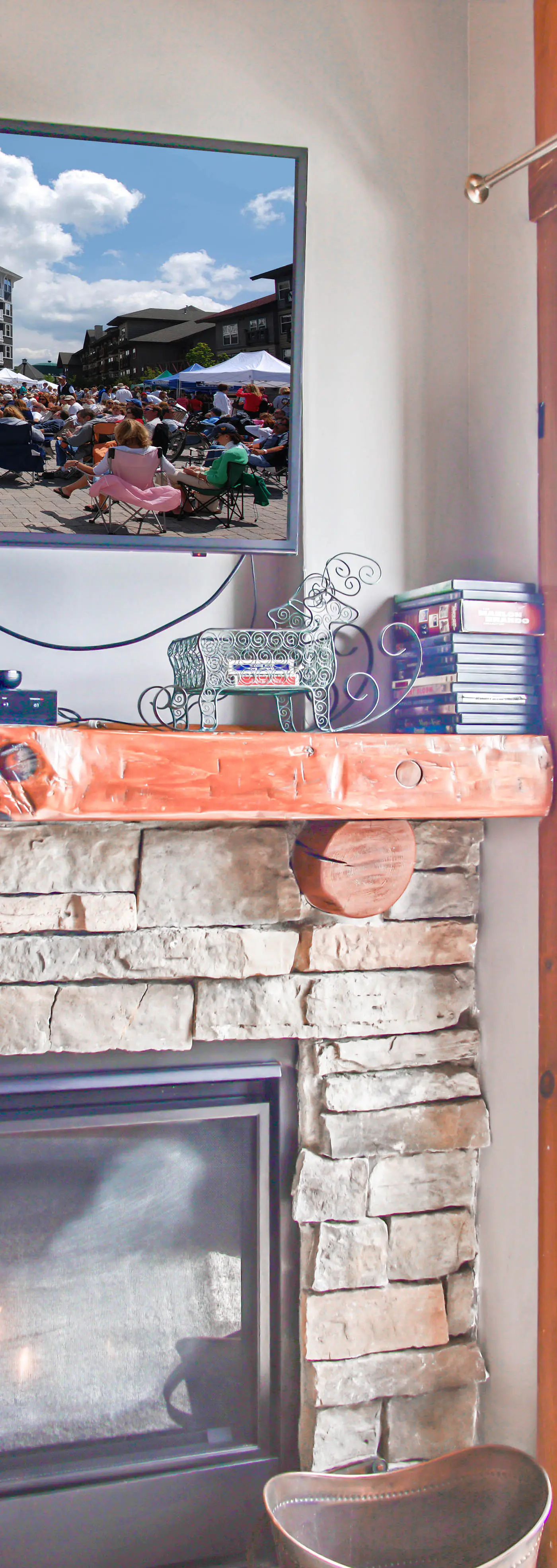 1 Br Studio:  Rimfire 406