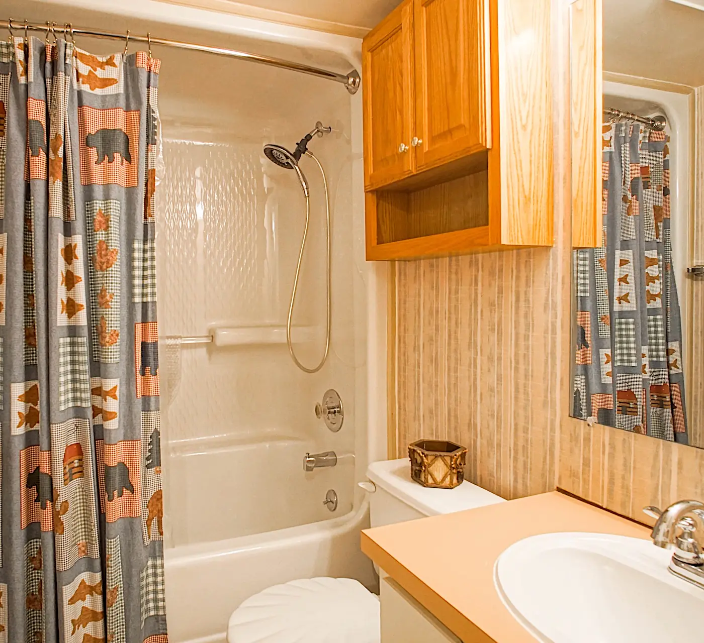 2 Br: Silver Creek 5216