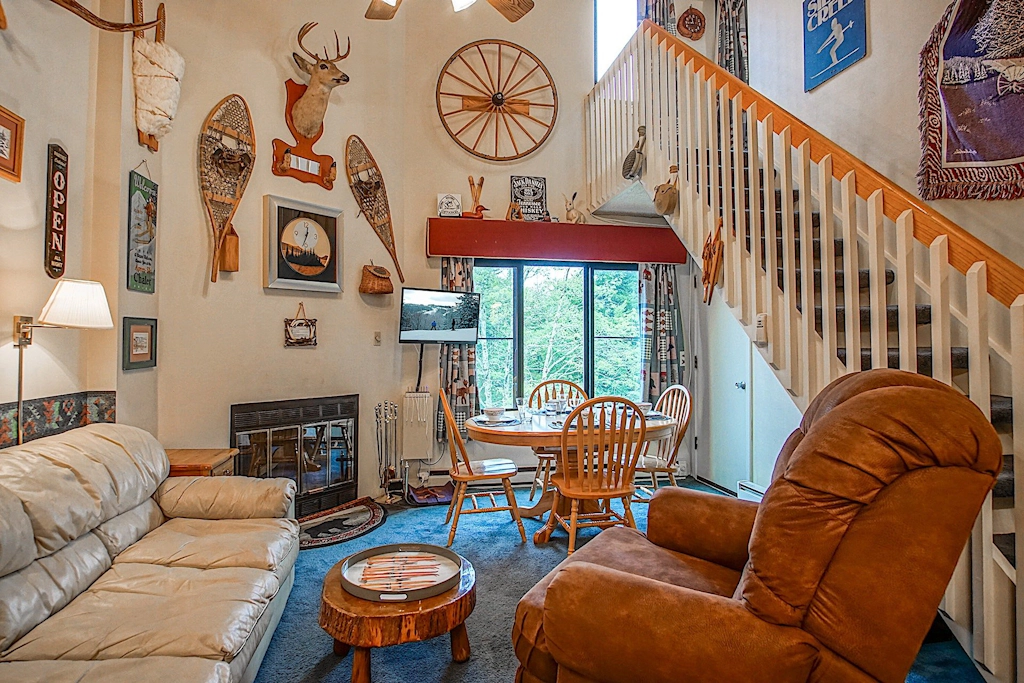 2 Br: Silver Creek 5216