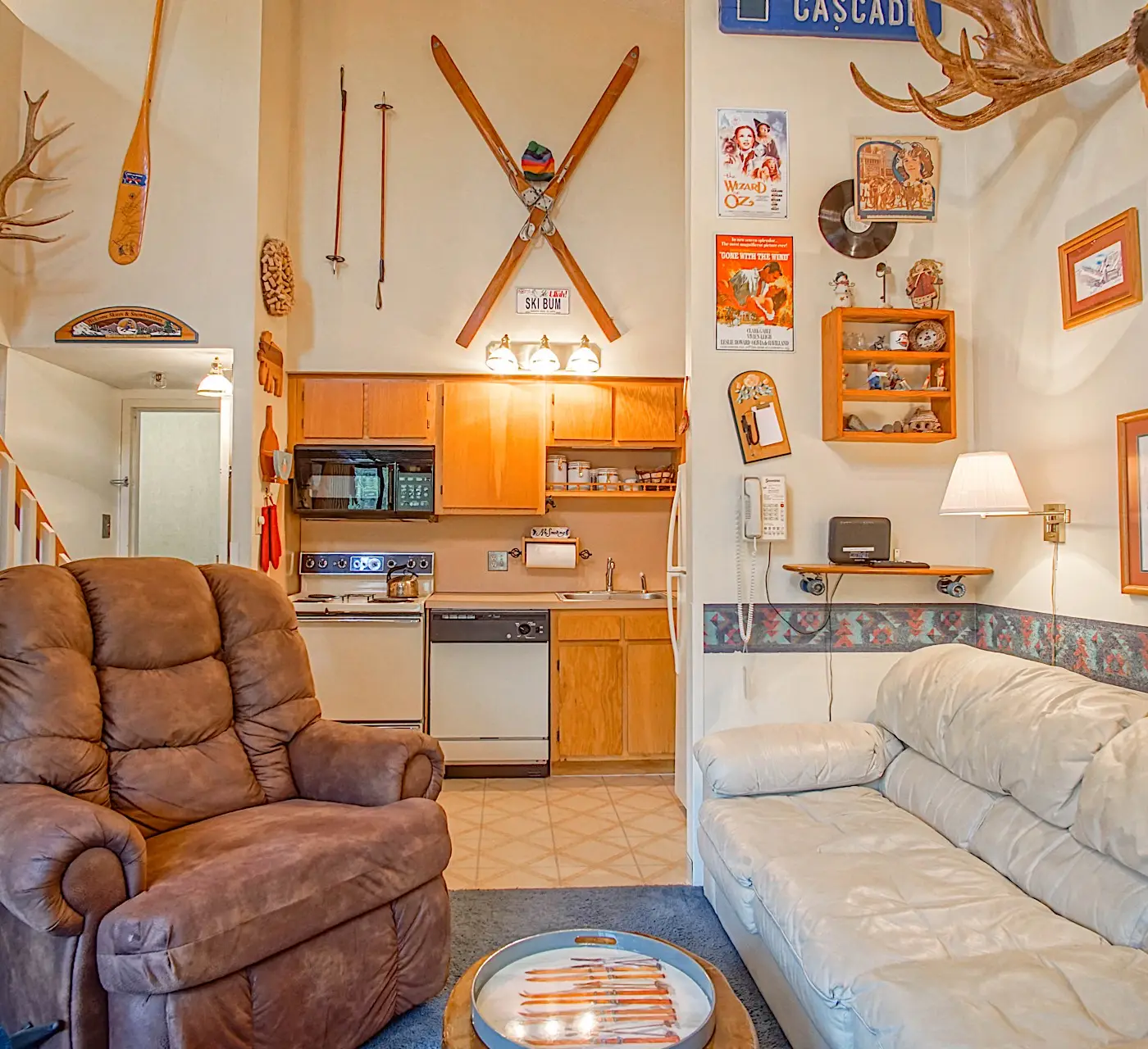 2 Br: Silver Creek 5216