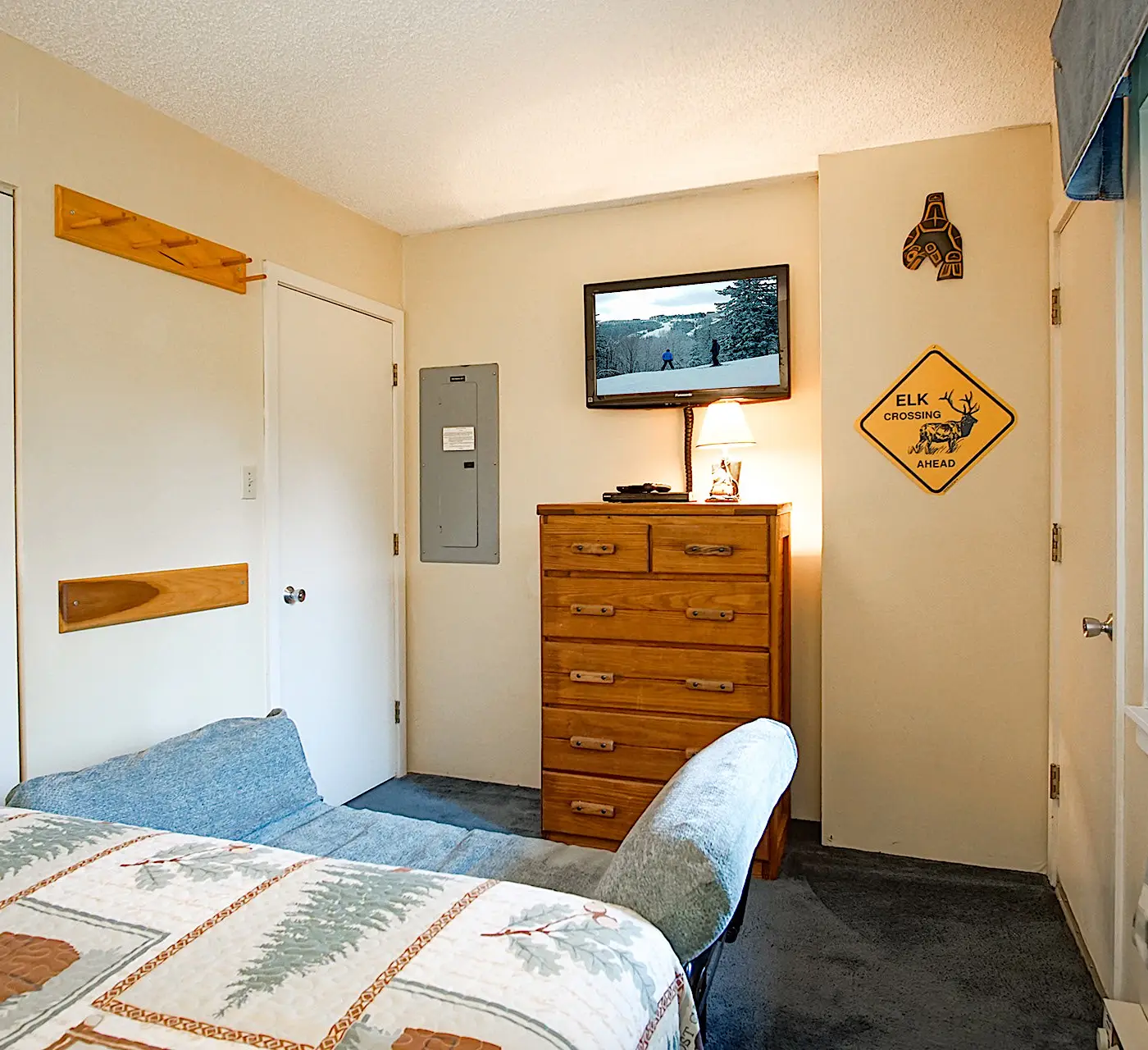 2 Br: Silver Creek 5216