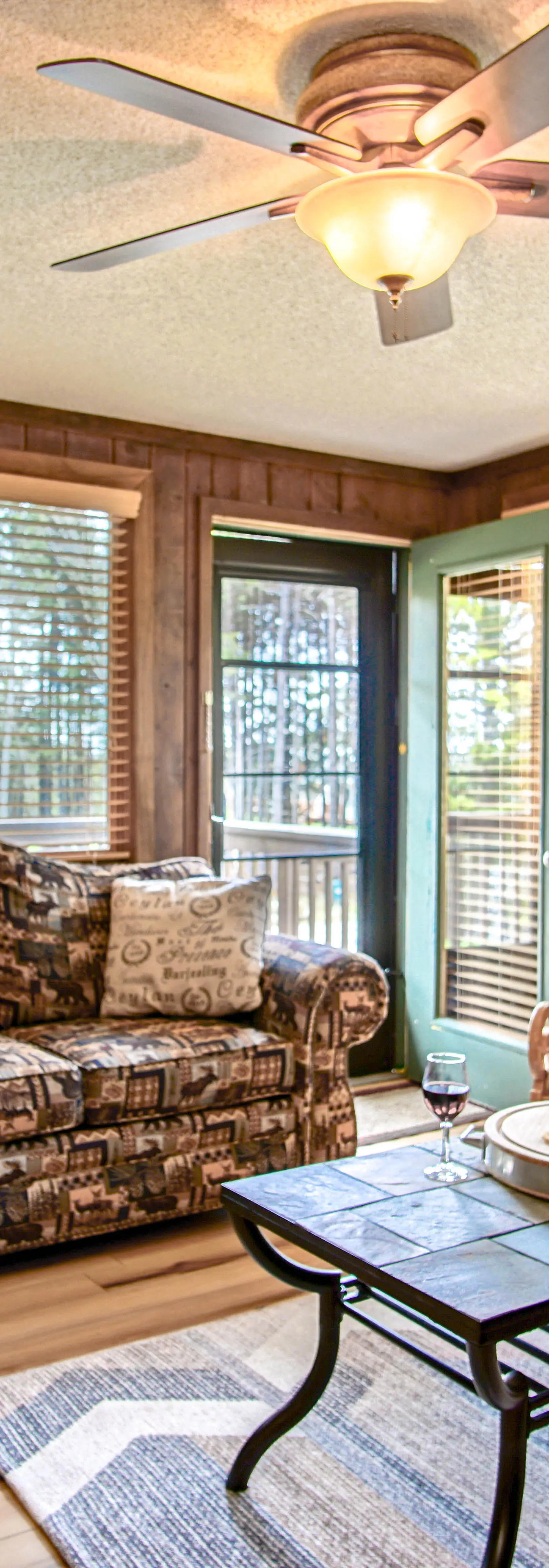 2 Br: TreeTop 19