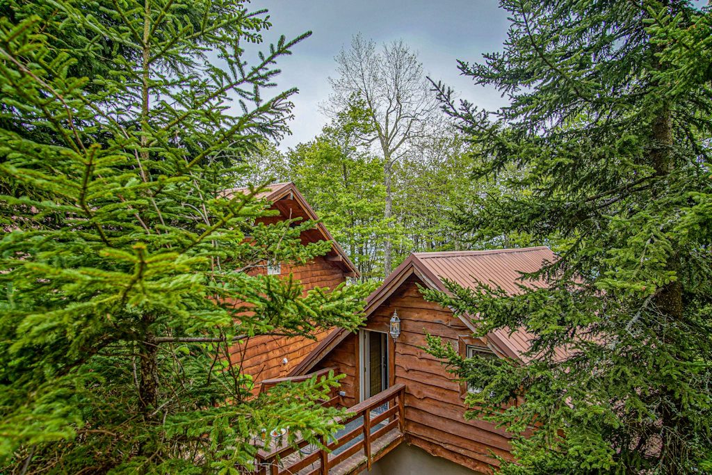 1 Br: South Westridge Rd. 047 GH