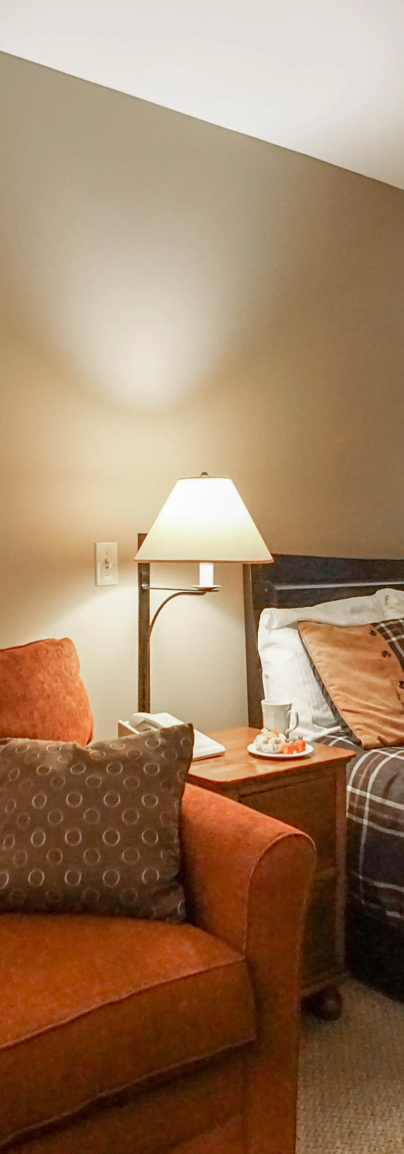 1 Br Junior Studio: Rimfire 258