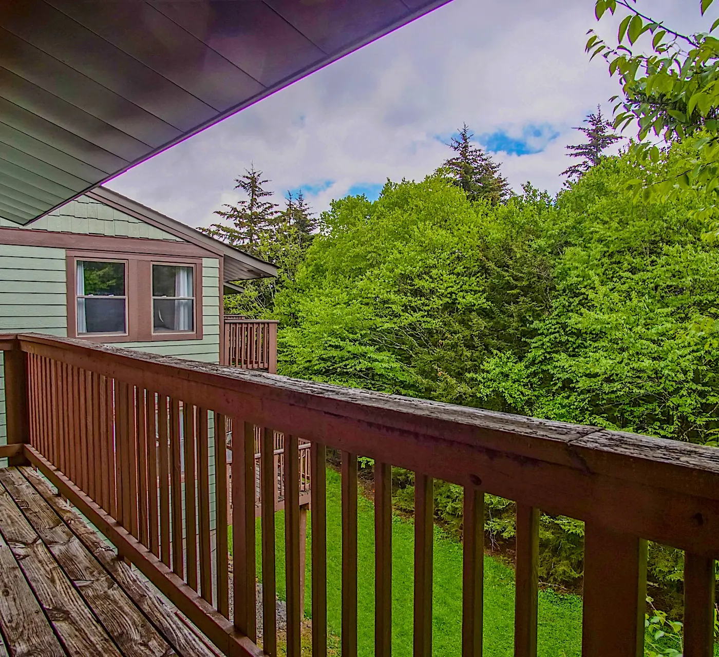 3 Br: TreeTop 27