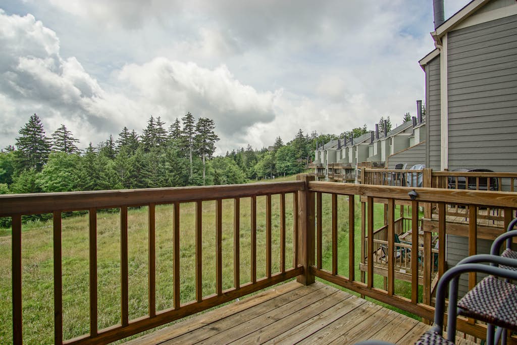 Powderidge 40: Slope Side, Sleeps 9 Full Kitchen