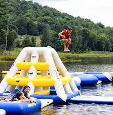 2 Br Plus Den: Allegheny Springs 140