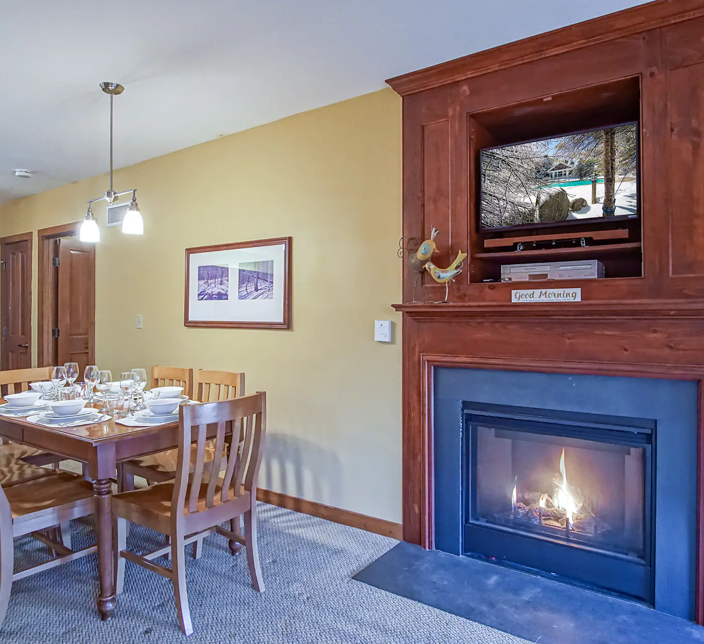 2 Br Plus Den: Allegheny Springs 140