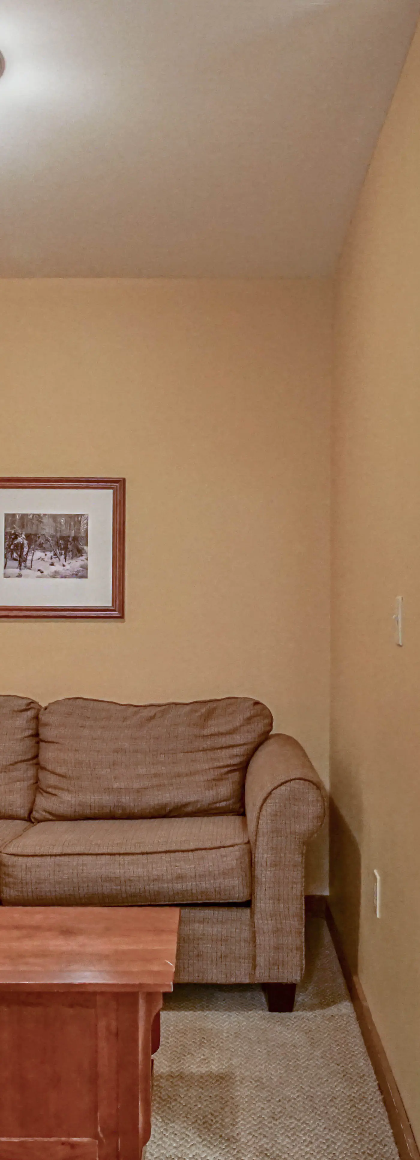 2 Br Plus Den: Allegheny Springs 140