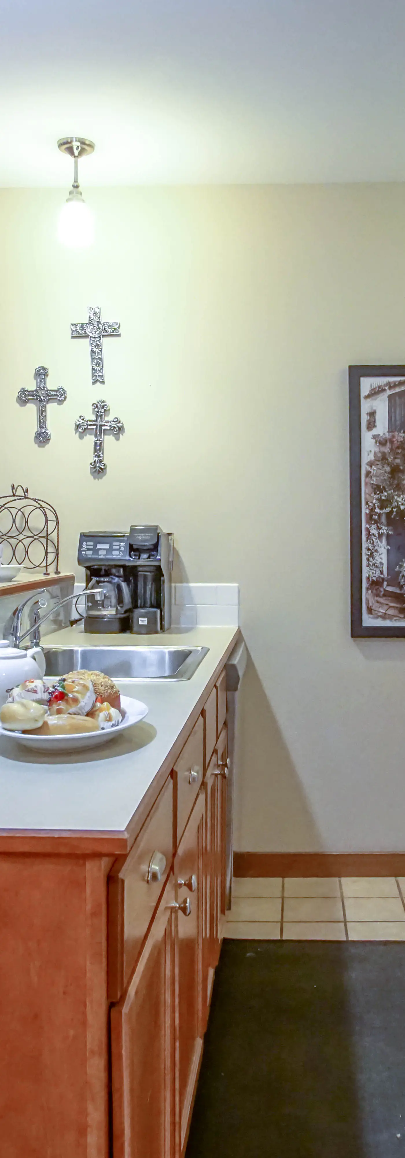 2 Br Plus Den: Allegheny Springs 140