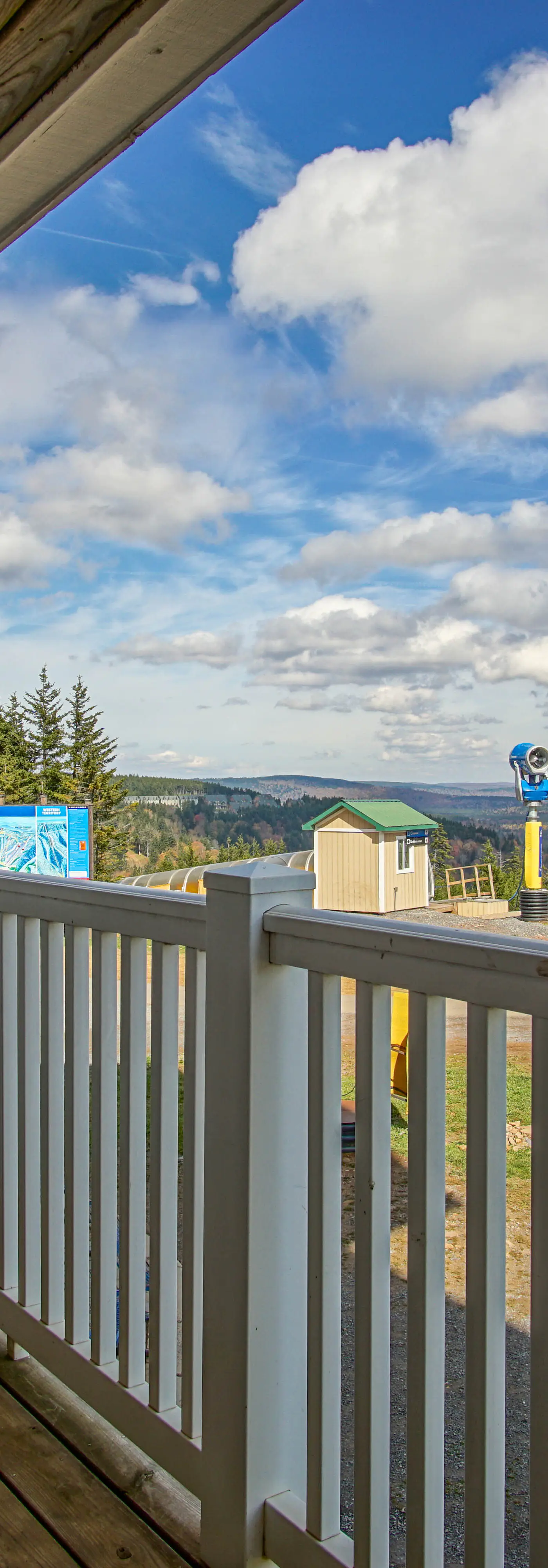 2 Br Plus Den: Allegheny Springs 140