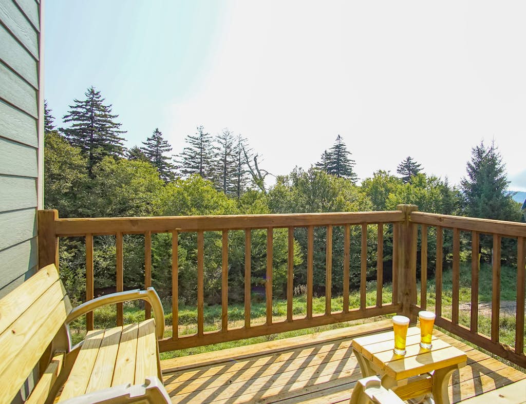 Powderidge 4 -Slope Side, Spacious 2 Br Condo